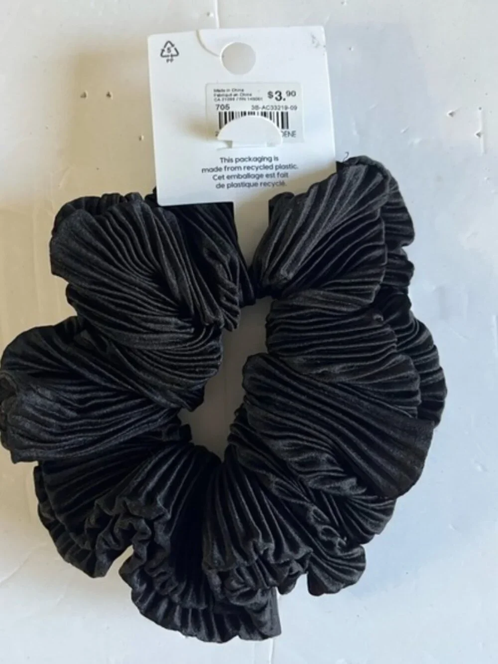 Set of 2 Hair Scrunchies - 1 Towel Scrunchie (Pre-Owned), 1 Reg Scrunchie (New)